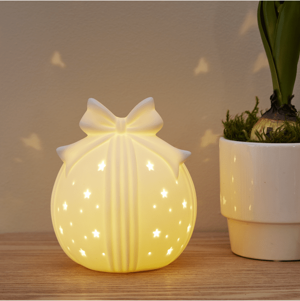 Rozy 14cm Vit från Star Trading - Fin bordsdekoration i vitt porslin.