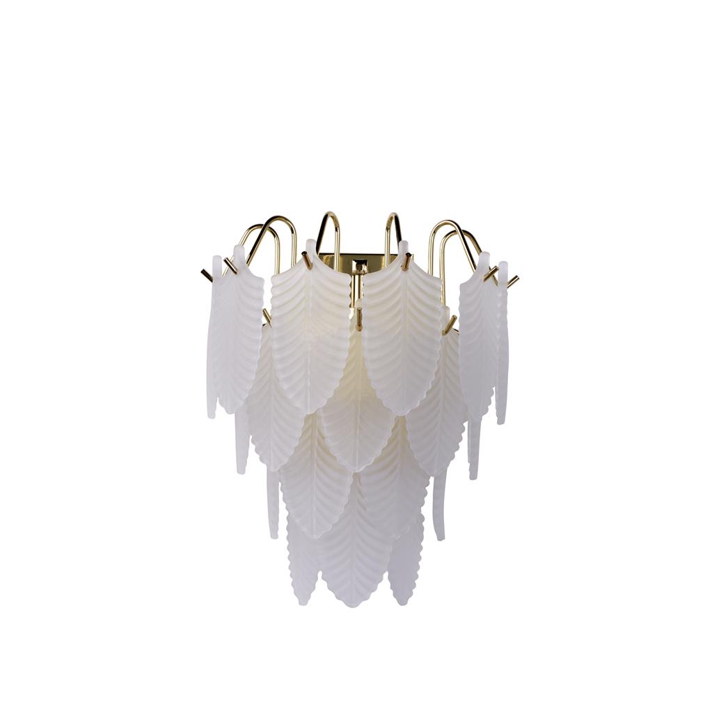 Feather 25cm Vit/mässing vägglampa från Searchlight - Placera den med f&ouml;rdel i vardagsrummet d&auml;r den b&aring;de bidrar med st&auml;mningsfull belysning och fungerar som en stilfull inredningsdetalj.