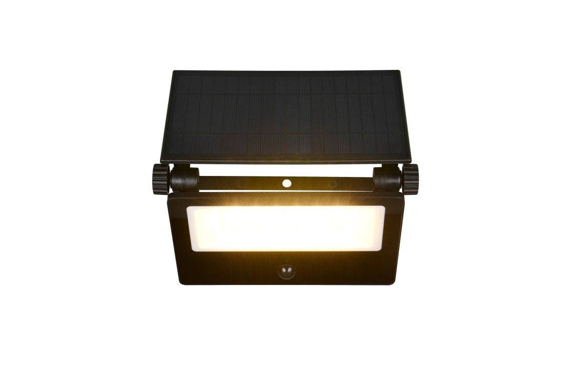 Moura 15cm Svart utelampa från Trio Lighting - Moura &auml;r en kraftfull och milj&ouml;v&auml;nlig utomhusbelysning med integrerad solpanel och laddningsbara batterier.