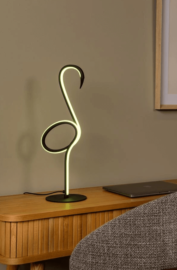 Flamingo 50cm Svart bordslampa från Lucide - Ge ditt hem en f&auml;rgstark touch med den unika Flamingo lampan.