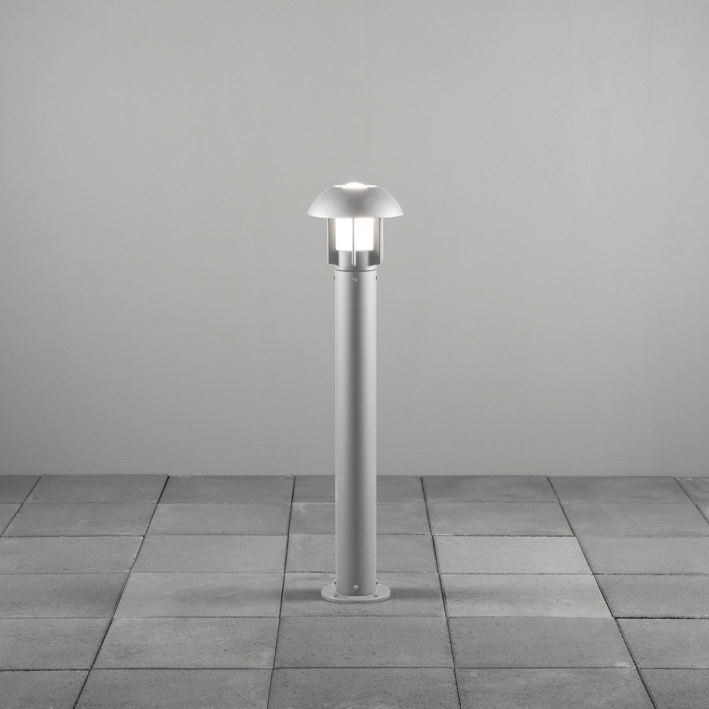 Heimdal 102cm Grå pollare från Konstsmide - Heimdal pollare &auml;r en modern lykta tillverkad av aluminium i gr&aring; f&auml;rg.