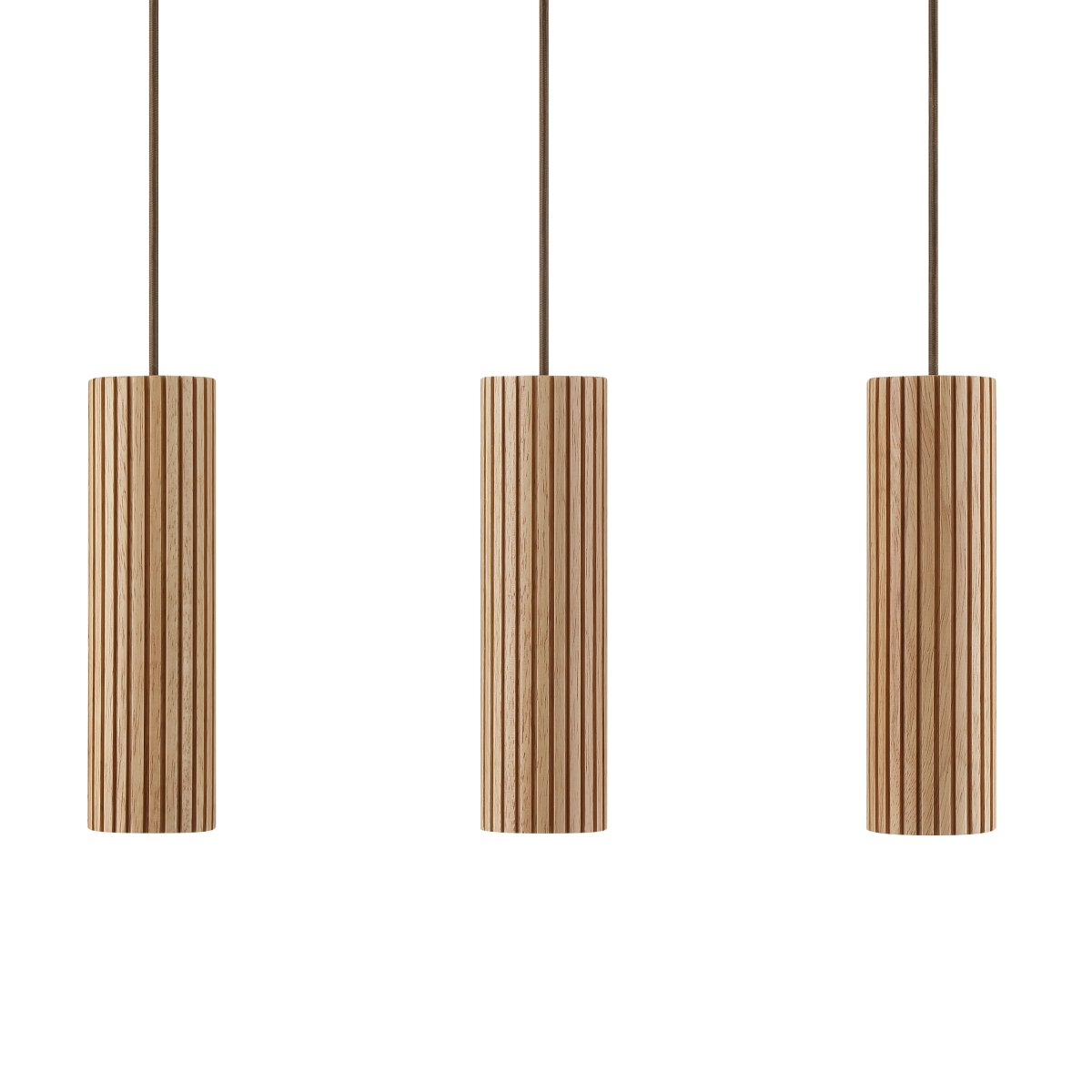 Lakewood 50cm Trä taklampa från Brilliant - Lakewood takpendel kombinerar brun metall med tre cylinderformade sk&auml;rmar i ljust, ribbat tr&auml; f&ouml;r ett varmt och stilrent uttryck.