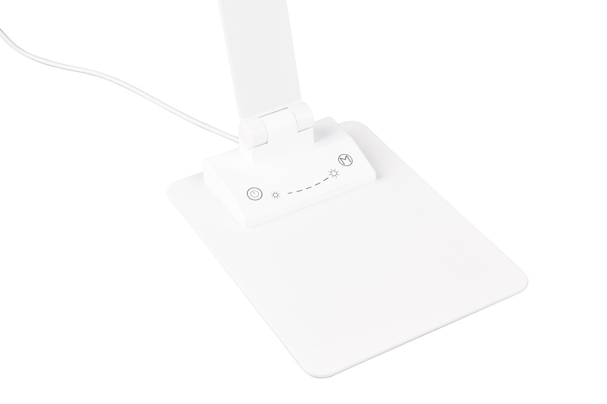 Travis 70cm Vit skrivbordslampa från Trio Lighting - De praktiska lederna p&aring; armaturen g&ouml;r det m&ouml;jligt att rikta ljuset individuellt, vilket g&ouml;r armaturen till det perfekta valet f&ouml;r alla arbetsomr&aring;den.