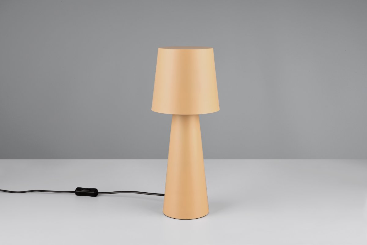 Nubian 40cm Gulbrun bordslampa från Trio Lighting - Nubian &auml;r en perfekt fusion av design och estetik en fin gulbrun f&auml;rg.