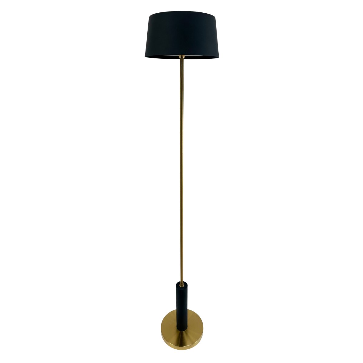 Yoyo LED 125cm Mässing portabel från Dyberg Larsen - Med en bas och stomme i m&auml;ssings, kombinerat med en sk&auml;rm i borstad svart metall, blir Yoyo en elegant inredningsdetalj.