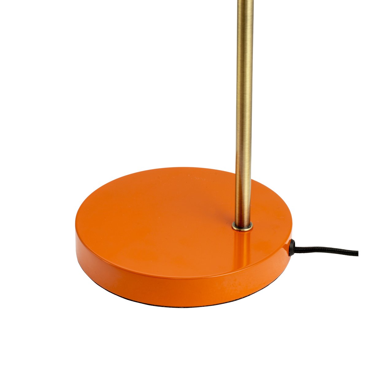Ocean 43cm Orange skrivbordslampa från Dyberg Larsen - Ocean bordslampa fr&aring;n Dyberg Larsen &auml;r en 50-talsinspirerad lampa med en charmig retrodesign och modern touch.