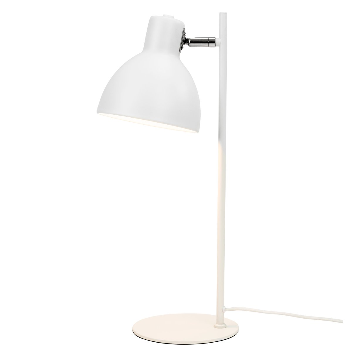 Skagen 50cm Vit skrivbordslampa från Dyberg Larsen - L&aring;t Skagen sprida ett fokuserat och behagligt ljus d&auml;r du beh&ouml;ver det mest, och ge ditt hem en tidl&ouml;s och sofistikerad look med denna kvalitativa lampa!