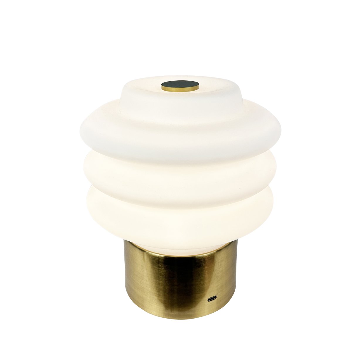 Diva LED 18cm Mässing portabel från Dyberg Larsen - Tillverkad av opalglas ger den ett mjukt, behagligt sken, och den inbyggda LED-tekniken g&ouml;r den energieffektiv och h&aring;llbar.