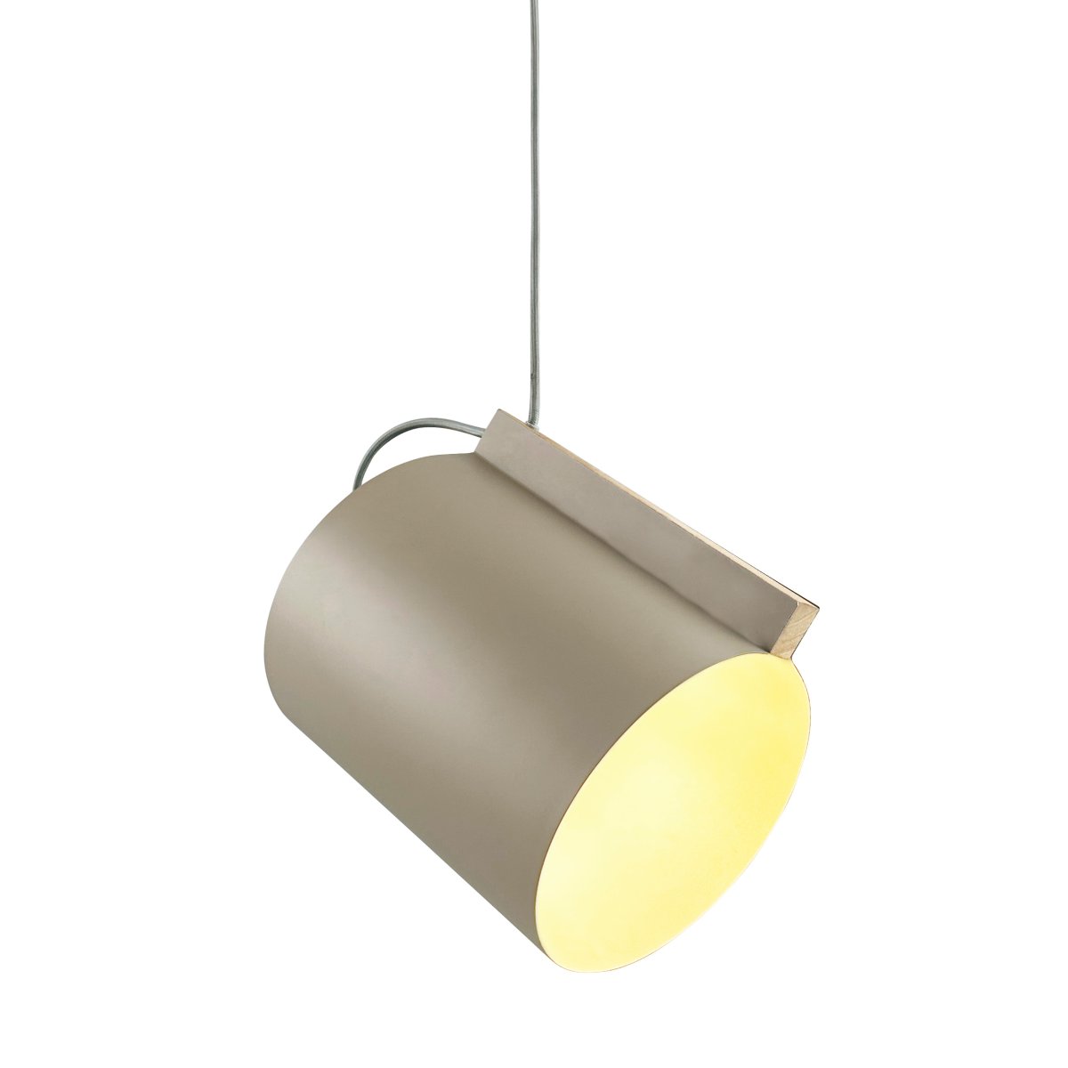 Wum Ø23 Mattgrå taklampa från Dyberg Larsen - Tillverkad i metall med en mattgr&aring; finish och en 2 meter l&aring;ng gr&aring; tygsladd, &auml;r Wum en perfekt balans mellan funktion och design.