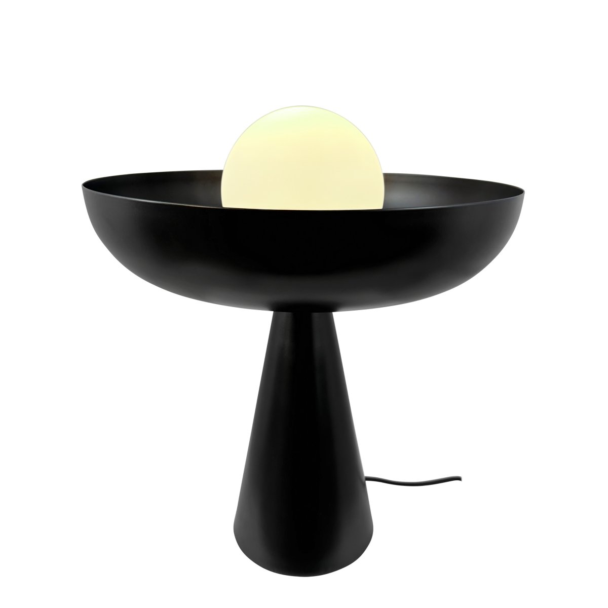 Ava 35cm Svart bordslampa från Dyberg Larsen - Kombinationen av den svarta metallbasen och den eleganta glaskupolen omger ljuset p&aring; ett f&ouml;rtrollande s&auml;tt, vilket skapar en unik och i&ouml;gonfallande ljuspunkt i din inredning.