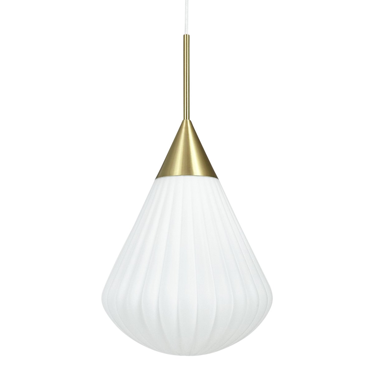 Ballon Ø33 Vit taklampa från Dyberg Larsen - Med sin moderna form och stilrena material &auml;r Ballon Pendant det perfekta valet f&ouml;r den som vill f&ouml;rena ljus och elegans &ndash; en funktionell och tidl&ouml;s designklassiker.