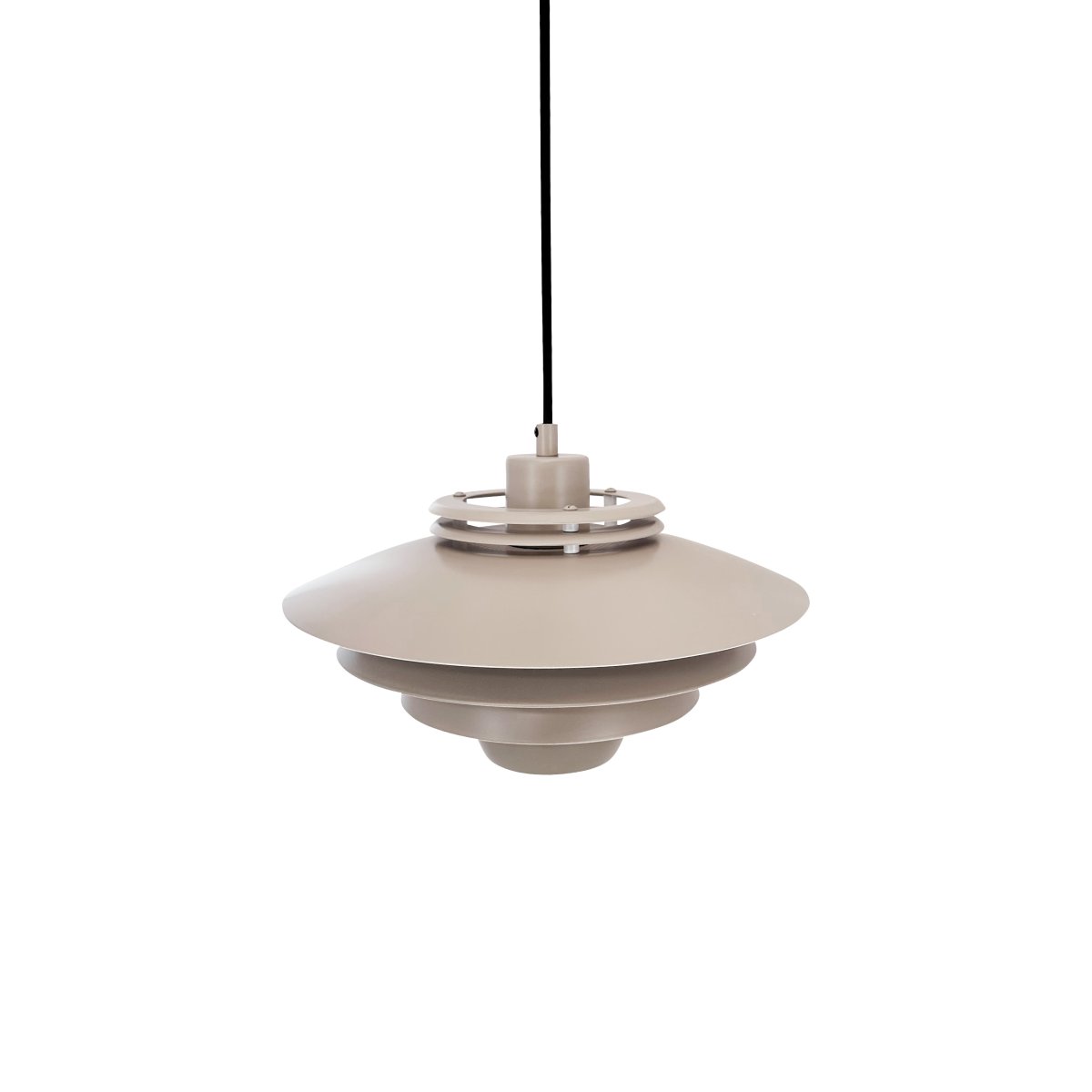 Ejka Ø30 Beige taklampa från Dyberg Larsen - Uppt&auml;ck Ejka Mini Pendel, en danskdesignad lampa med tidl&ouml;s stil som passar perfekt i det nordiska hemmet.