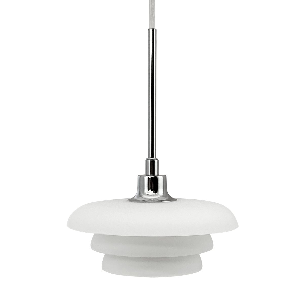 Ava Ø20 Opal taklampa från Dyberg Larsen - Ge ditt hem en stilren touch med den vackra Ava takpendel fr&aring;n Dyberg Larsen, en lampa med dansk design som kombinerar enkelhet och elegans.