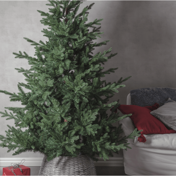 Brekstad 210cm Grön från Star Trading - Granens h&ouml;jd &auml;r 210cm och anv&auml;ndningsomr&aring;det &auml;r inomhus eller utomhus.