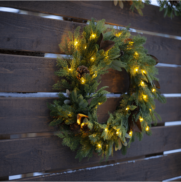 Mixi Ø60 Grön från Star Trading - Kransen Mixi &auml;r gjord i en mix av l&ouml;v och barr, gjorda i PE material.