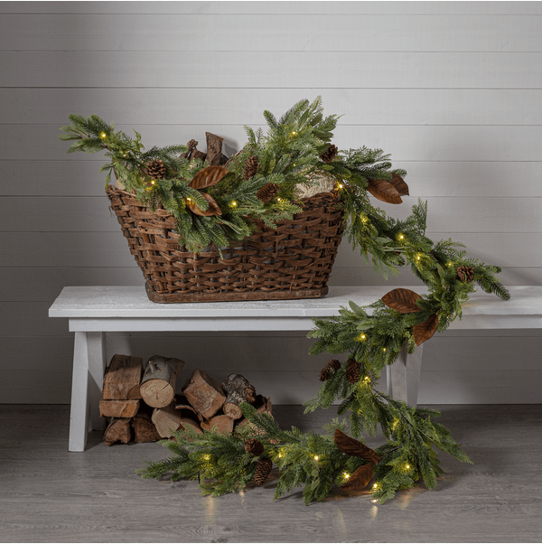 Mixi 280cm Grön från Star Trading - Mixi-girlangen &auml;r 280 cm l&aring;ng och &auml;r gjord av en blandning av l&ouml;v och barr, gjorda av PE-material.