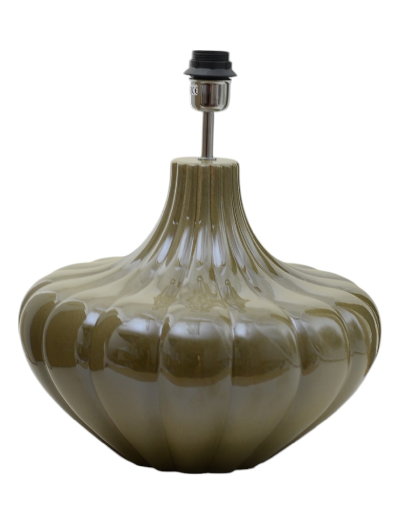 Harmony 40cm Olivgrön från Hallbergs - Harmony lampfot &auml;r en dekorativ lampfot i keramik med en mjuk, rundad form och vackert r&auml;fflad struktur.