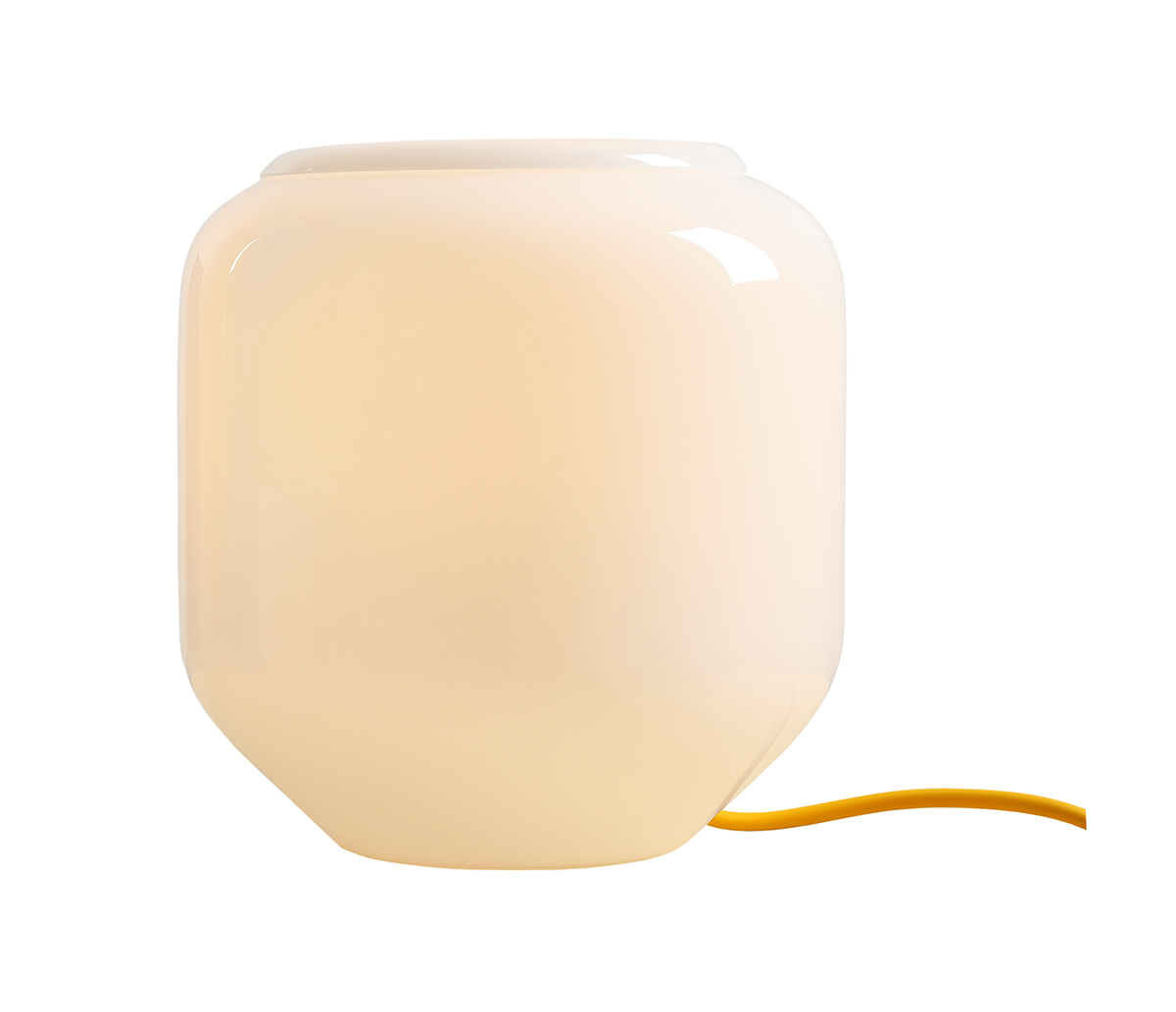 Flask 18cm Vit/gul bordslampa från Artera - Den dekorativa kupan i opalglas sprider ett mjukt och behagligt ljus som skapar en inbjudande atmosf&auml;r.