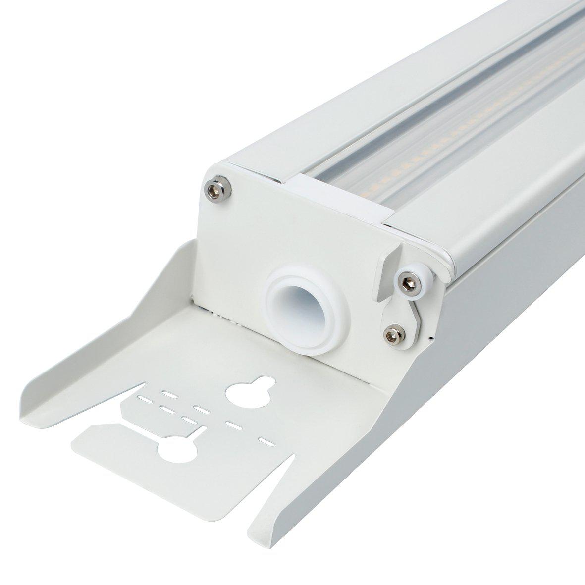 Henry Basic 4000K 135cm Vit från Designlight - Med sin totala lumen p&aring; 10360 ger Henry Basic tillr&auml;ckligt med ljus f&ouml;r att ers&auml;tta de flesta 1200/1500mm armaturer med T8 eller T5 lysr&ouml;r.