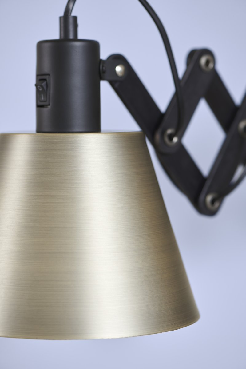 Vintage Ø18 Antik vägglampa från Halo Design - Vintage &auml;r b&aring;de praktisk och estetiskt tilltalande &ndash; en lampa med b&aring;de historia och stil!