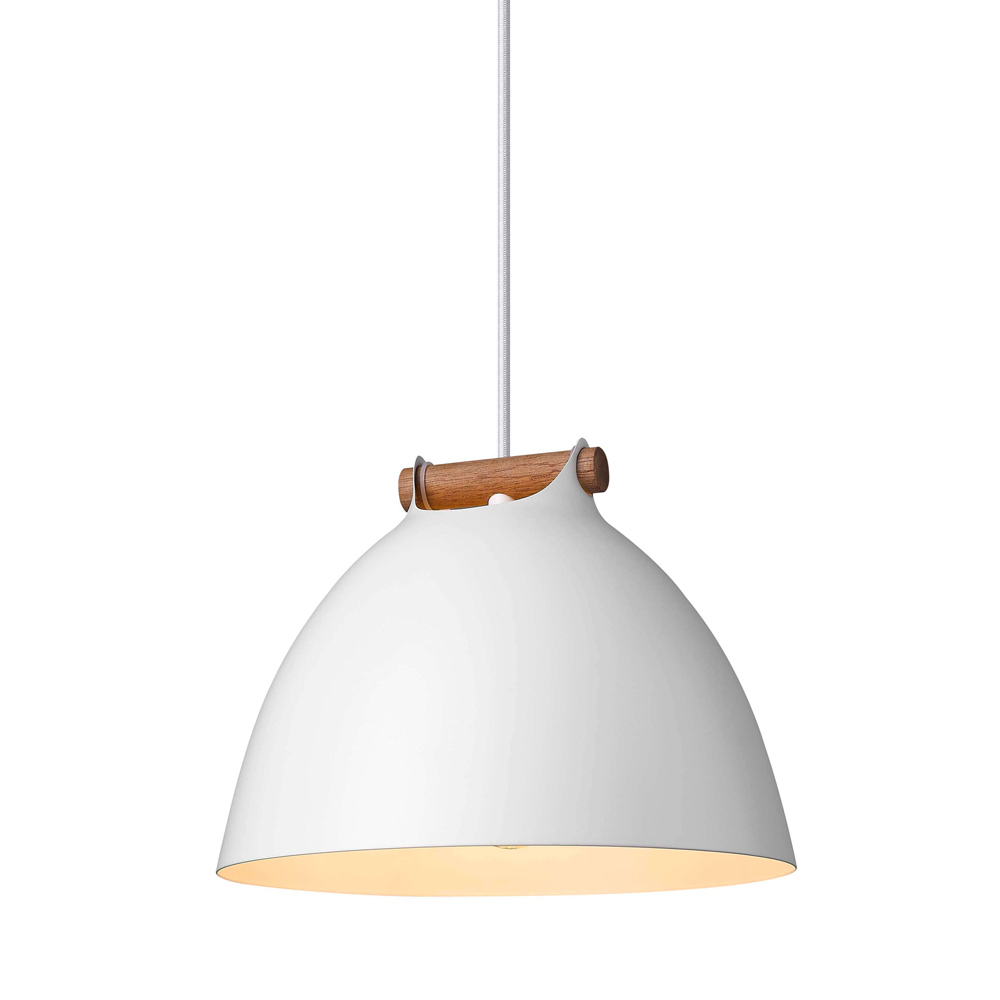 Zoom bild av Århus Ø24 Vit taklampa från Halo Design - Taklampan &Aring;rhus kombinerar skandinavisk minimalism med modern design f&ouml;r att skapa en ljusk&auml;lla som imponerar i alla rum.