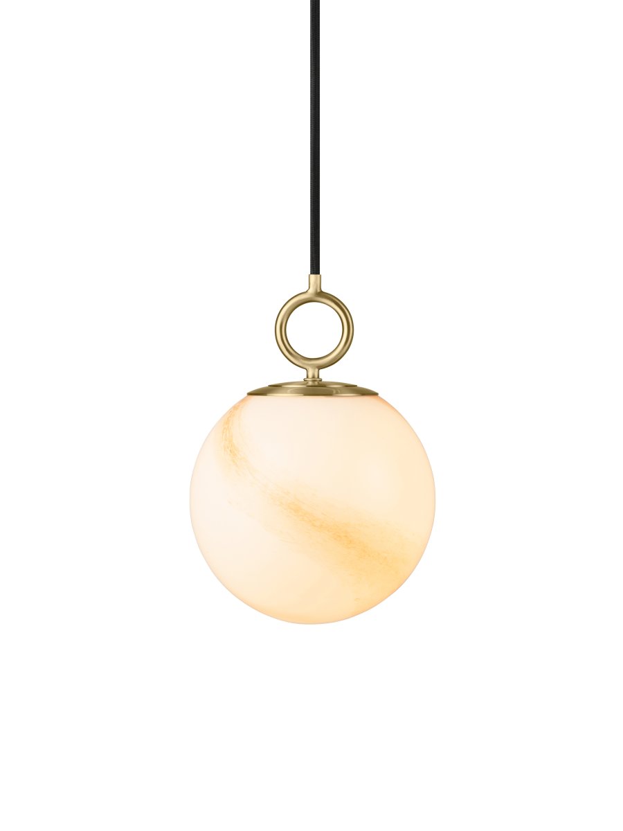 Stockholm Ø18 Brun taklampa från Halo Design - Taklampan Stockholm &auml;r en elegant och sofistikerad ljusk&auml;lla som lyfter din inredning till en ny niv&aring;.