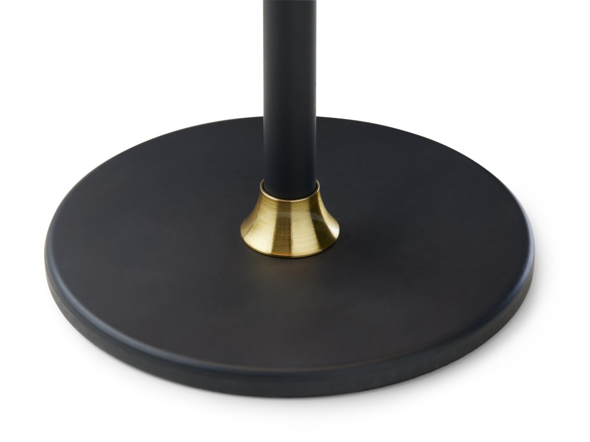 Moon Light 27cm Svart portabel från Halo Design - Det uppladdningsbara batteriet ger flexibilitet och med den medf&ouml;ljande USB-kabeln laddar du den smidigt.
