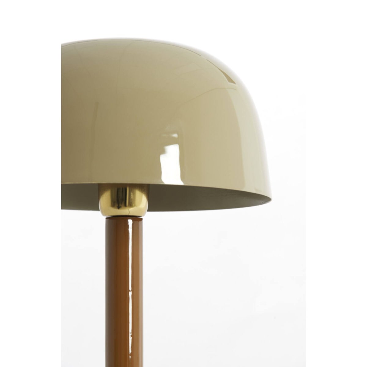 Marivet 37cm Brun bordslampa från Light & Living - Marivet &auml;r en stilren bordslampa i metall med en mjukt rundad design.