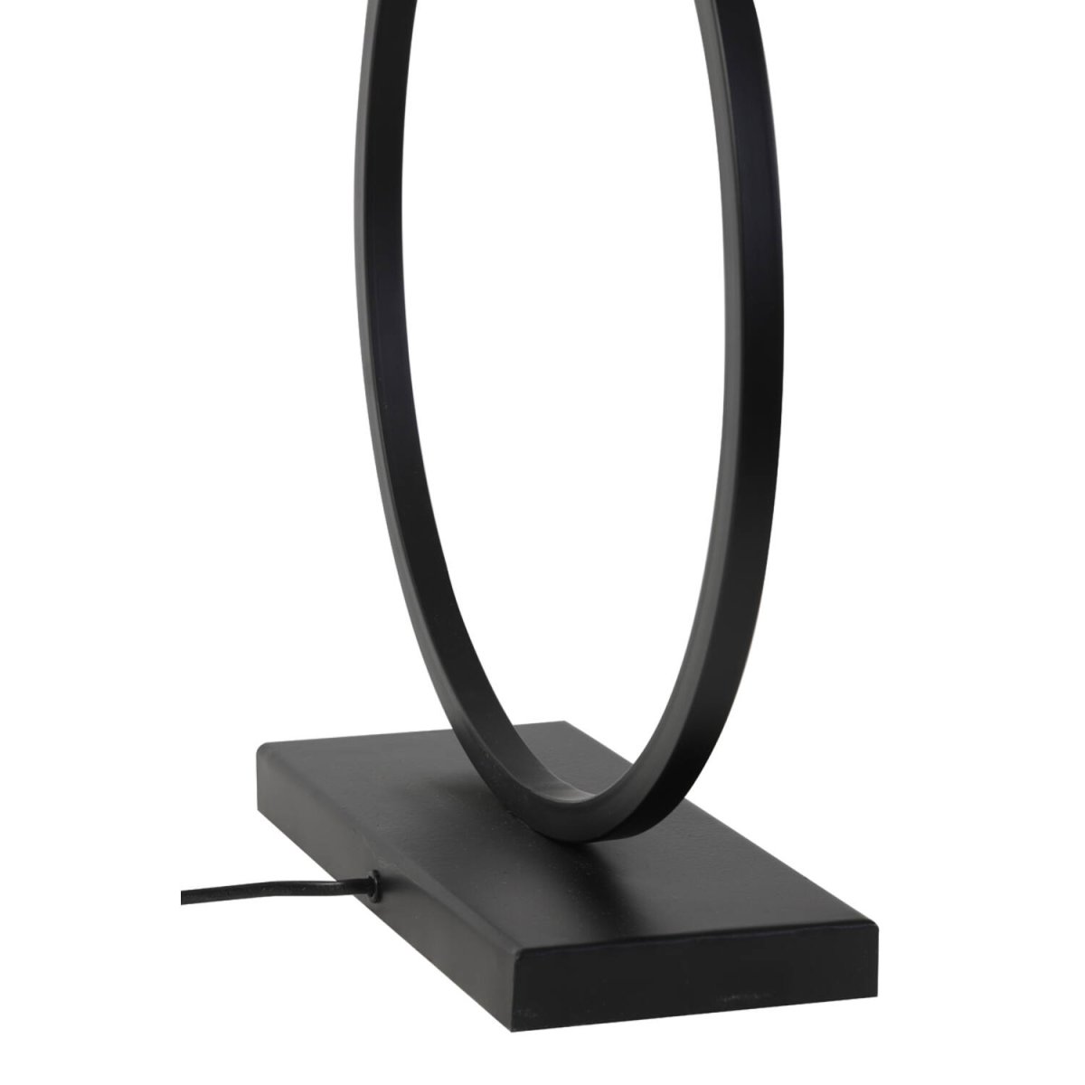 Liva 53cm Svart från Light & Living - Den runda formen och den mattsvarta metallfinishen ger lampfoten ett stilrent och sofistikerat uttryck.