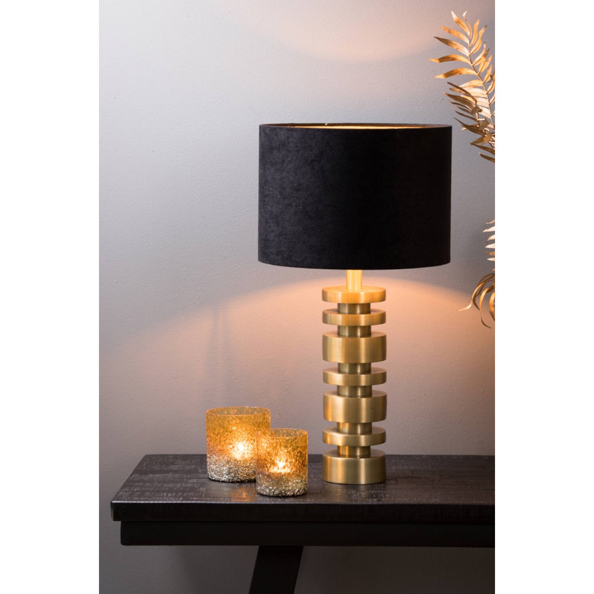 Desley 36cm Guld från Light & Living - Den eleganta och industriella looken g&ouml;r den perfekt f&ouml;r rustika hem och moderna inredningsstilar.