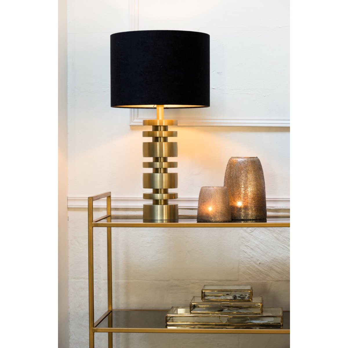Desley 40cm Guld från Light & Living - Den eleganta och industriella looken g&ouml;r den perfekt f&ouml;r rustika hem och moderna inredningsstilar.