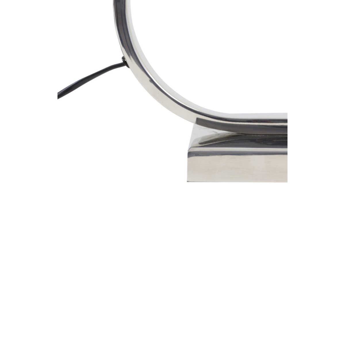 Jamiro 30cm Nickel från Light & Living - Den ovala formen i blank nickelfinish ger lampfoten ett elegant och luftigt uttryck, perfekt f&ouml;r dig som vill ha en diskret men &auml;nd&aring; i&ouml;gonfallande detalj i ditt hem.