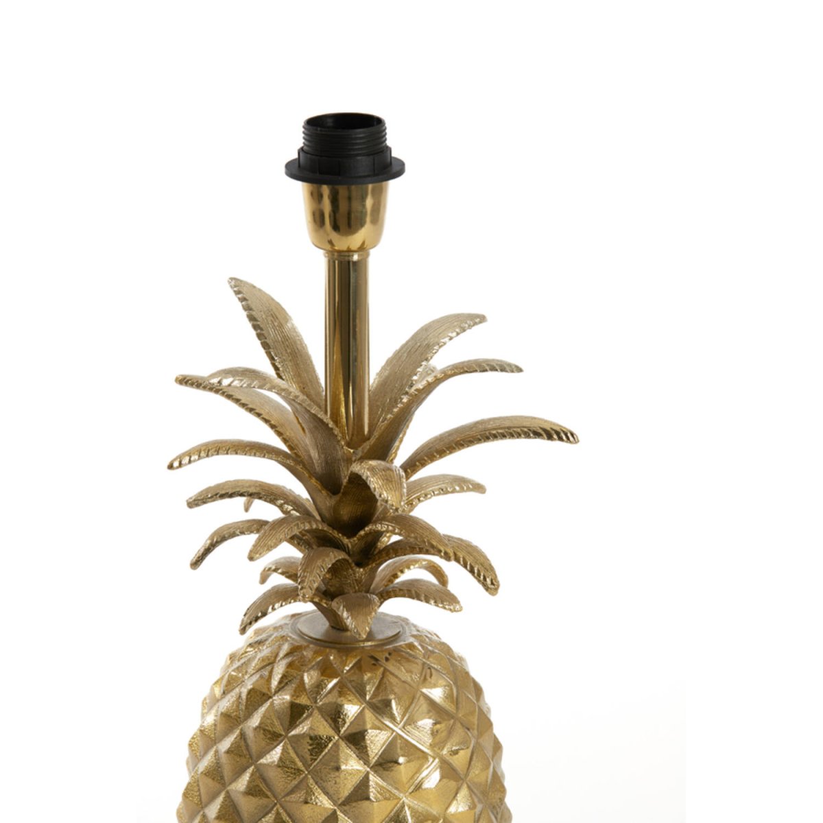 Pineapple 42cm Guld från Light & Living - Denna unika lampfot i guldf&auml;rgad metall &auml;r inspirerad av den klassiska ananasformen, vilket ger den ett b&aring;de exotiskt och elegant uttryck.