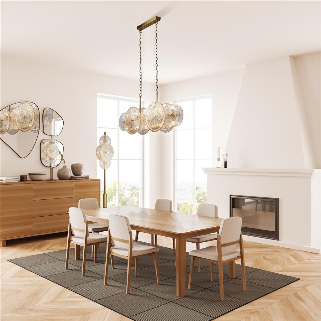 Wagon Wheel 90cm Brons taklampa från Searchlight - Med sina 90cm i bredd, stilren bronsfinish och unika glasskivor i klart och b&auml;rnstensf&auml;rgat glas blir den snabbt rummets mittpunkt &ndash; perfekt ovanf&ouml;r matbordet, k&ouml;ks&ouml;n eller i vardagsrummet.