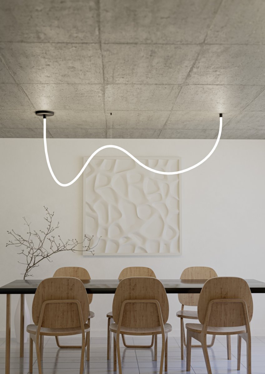 Glow 300cm Svart taklampa från Eglo - Lampan ger 800 lumen per meter och kan lysa i varmvitt 2700K eller olika RGB f&auml;rger.