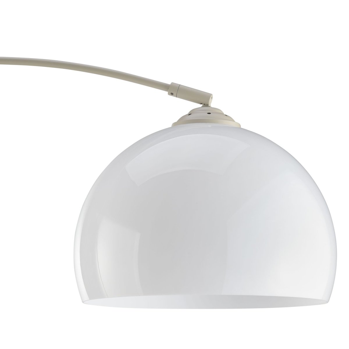 Vessa Beige golvlampa från Brilliant - Vessa &auml;r en stilren golvlampa i beige metall med en vit kupa i plast som ger lampan ett mjukt och elegant uttryck.