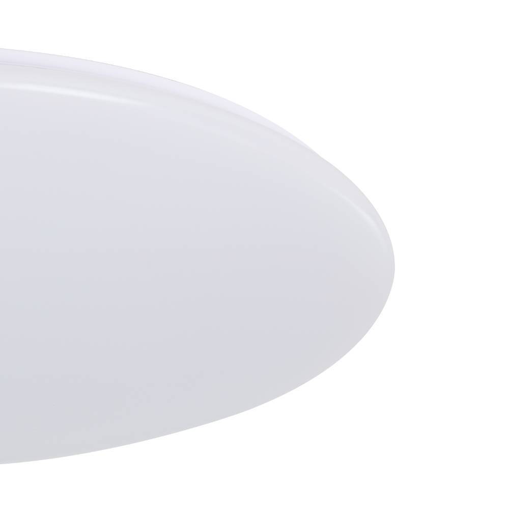 Giron Ø100 Vit plafond från Eglo - Den har ocks&aring; en minnesfunktion, vilket g&ouml;r att den kommer ih&aring;g dina senaste inst&auml;llningar, samt en nattlampfunktion som ger ett mjukare och svagare ljus f&ouml;r en lugnare atmosf&auml;r under natten.