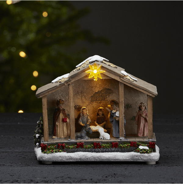 Nativity Flerfärgad från Star Trading - Placera p&aring; ett bord eller en hylla f&ouml;r en h&auml;rlig julst&auml;mning.
