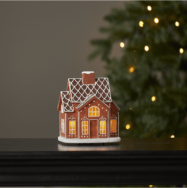 Gingerville 16cm Brun från Star Trading - Det lyser st&auml;mningsfullt i huset med varmvitt sken.