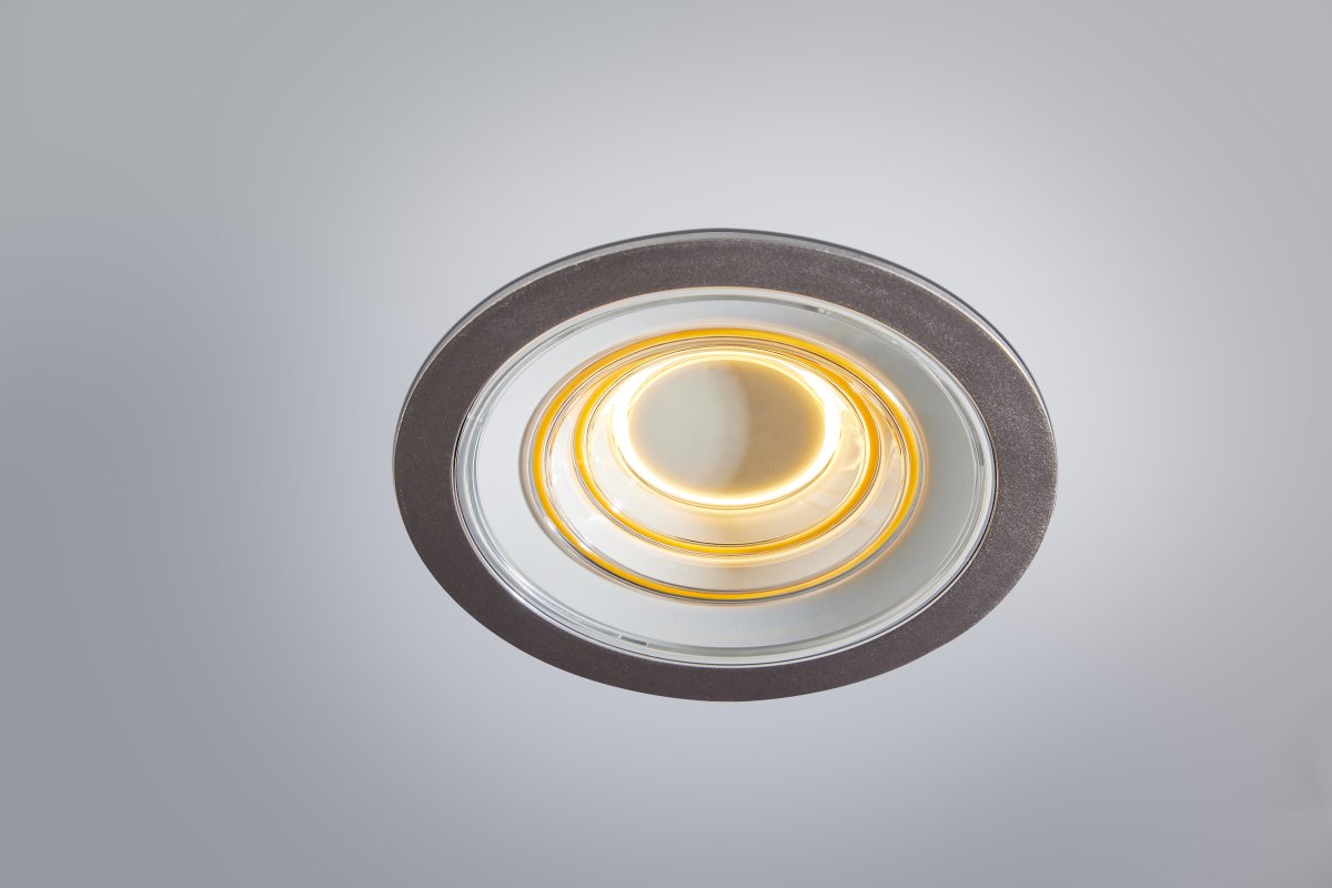 Decor Filament Ripple 9W Aluminium från Ledvance - I f&ouml;rsta l&auml;get lyser den lilla cirkeln i mitten, i andra l&auml;get lyser den andra cirkeln, i tredje l&auml;get lyser den tredje yttersta cirkeln och i fj&auml;rde l&auml;get lyser de alla tre samtidigt.
