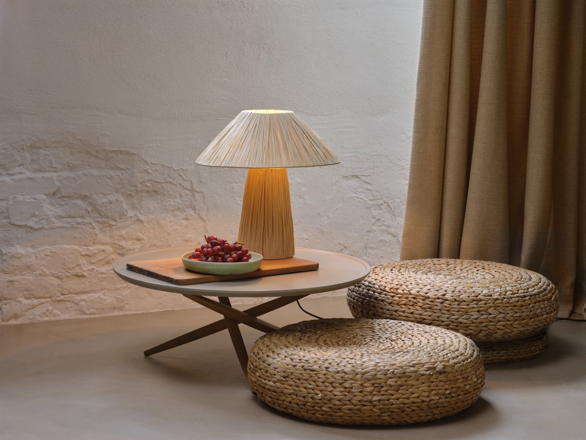 Bamboo Paper Hut 40cm Natur bordslampa från Ledvance - Placera f&ouml;rslagsvis i vardagsrummet, p&aring; byr&aring;n i hallen eller i f&ouml;nstret i k&ouml;ket.