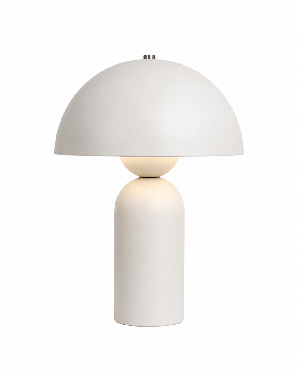 Capello 35cm Vit bordslampa från Nordic Lighting - Den dekorativa kromdetaljen p&aring; toppen ger ett elegant lyft och g&ouml;r lampan till ett vackert inslag i b&aring;de sovrum, vardagsrum och hall.