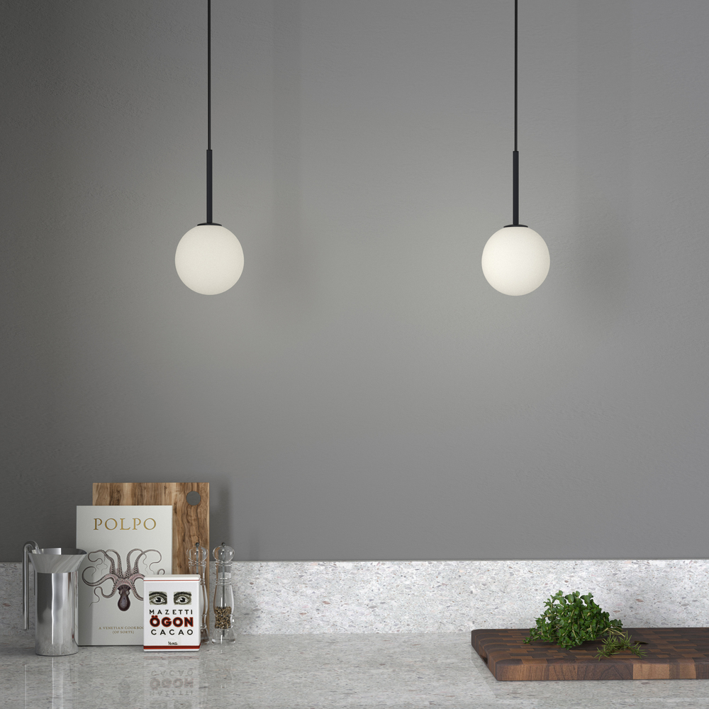 Ballon Ø14 Mattsvart taklampa från Herstal - Placera Ballon pendel i ditt vardagsrum som ett kluster eller k&ouml;k f&ouml;r att ge ditt hem en trendig, ungdomlig atmosf&auml;r och en str&aring;lande personlighet eller varf&ouml;r inte &ouml;ver nattduksbordet!