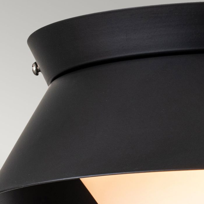 Bowtie Ø25 Svart badrumslampa från Elstead Lighting - Tillverkad i st&aring;l med en opalglaskupa, erbjuder denna stilrena armatur en sofistikerad look.