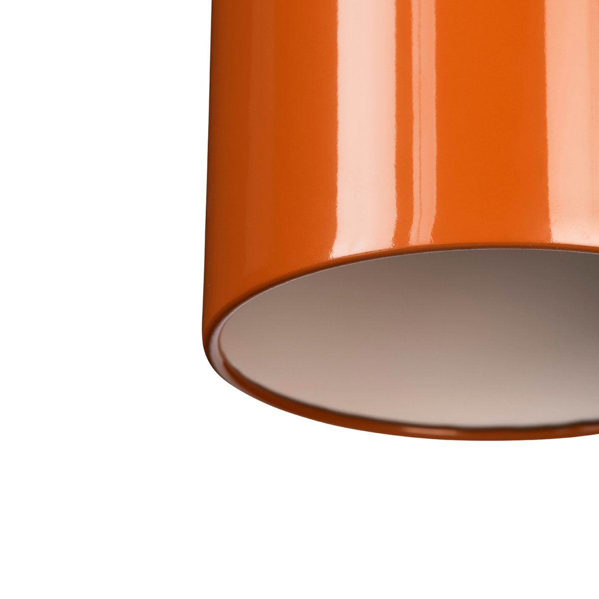 Lennon Ø12 Mörk orange fönsterlampa från CO Bankeryd - Lampan kan h&auml;ngas ensam &ouml;ver en arbetsb&auml;nk i k&ouml;ket, i ett f&ouml;nster eller i grupp &ouml;ver matbordet.