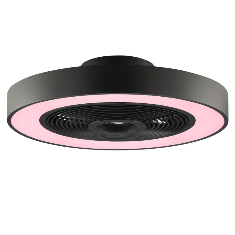 Catania Ø48 Svart från Brilliant - Den kraftfulla LED-belysningen levererar upp till 4700 lumen och ger ett j&auml;mnt och behagligt ljus i rummet.