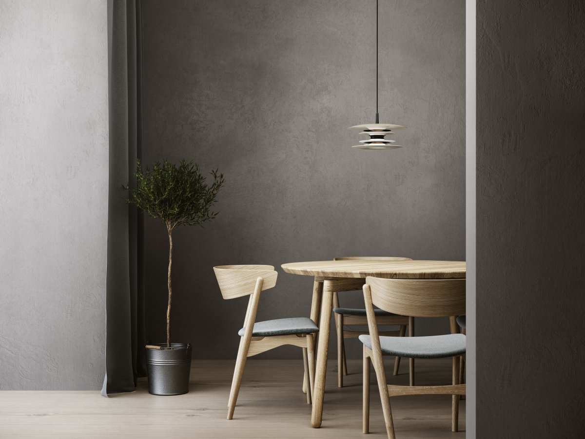 Diablo Ø30 Sand/brons taklampa från Belid - Diablo pendel &auml;r en del av den exklusiva Diablo-familjen, formgiven av Joakim Fihn, och finns &auml;ven som golv-, bord- och v&auml;gglampor.