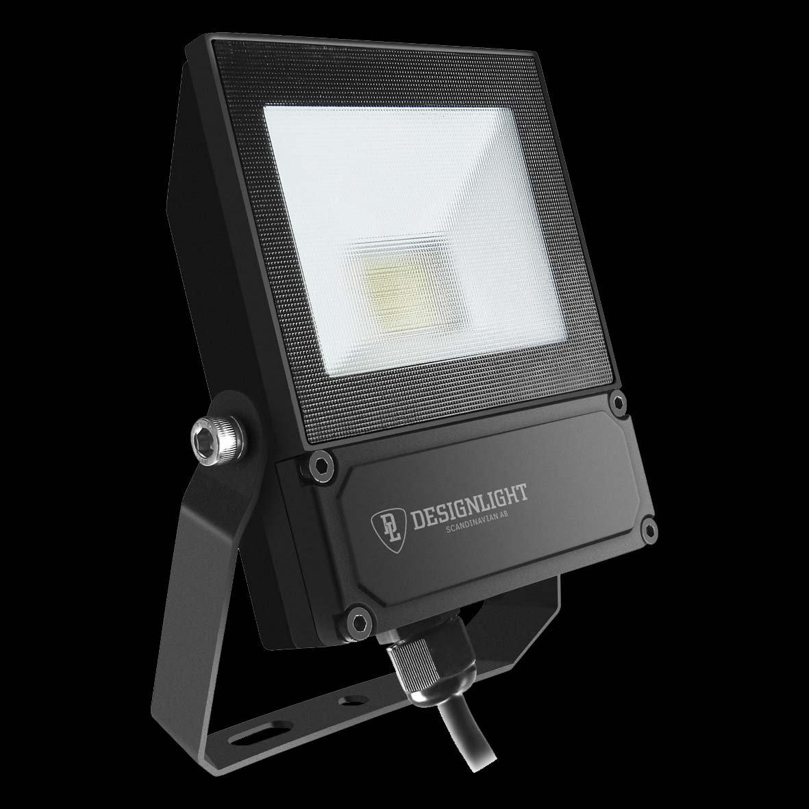 Elly strålkastare 10W Svart från Designlight - Med kapslingsklass IP65 &auml;r armaturen helt dammt&auml;t och skyddad mot kraftigt regn, vilket g&ouml;r den idealisk f&ouml;r fasader, entr&eacute;er, g&aring;ngv&auml;gar och andra utsatta milj&ouml;er.