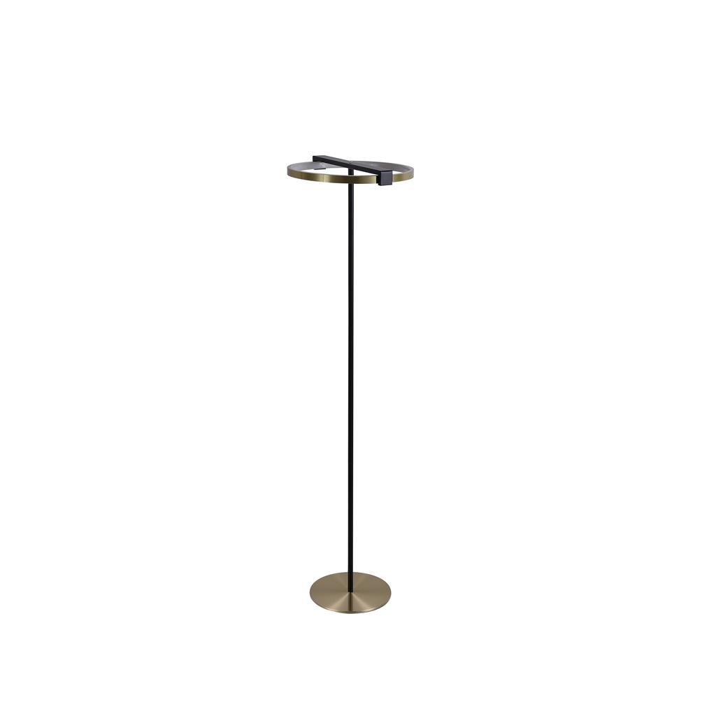 Aerial Mässing/svart golvlampa från Searchlight - Aerial &auml;r en elegant och modern golvlampa med stilrena kontraster i satin m&auml;ssingfinish och svart metall.