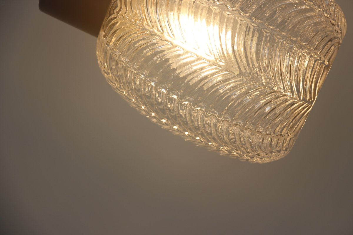 Tabaco Ø14 Transparent/svart fönsterlampa från Lampan - Tabaco &auml;r en dekorativ f&ouml;nsterlampa som kombinerar modern design med vackra detaljer.